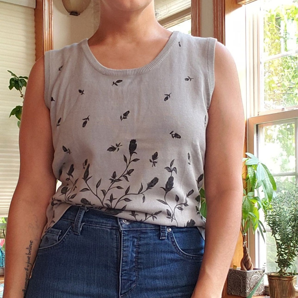 Grey Flower Print Sweater Vest